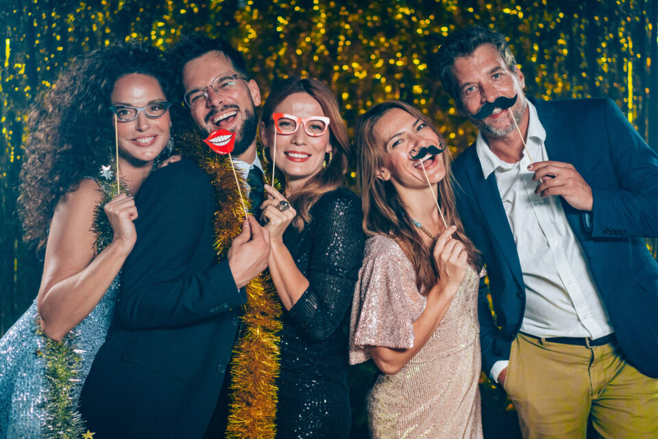 friends celebrating new year's eve.