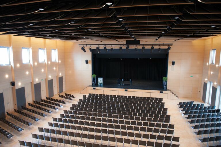 stadtsaal wil grosser saal